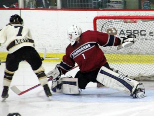 Ice Dogs beat Brown Bears, win eighth straight