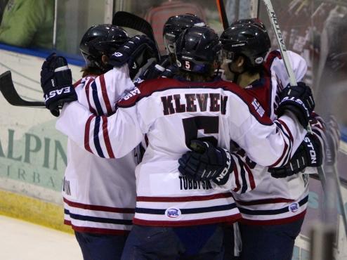 Ice Dogs lose, split series with Minot